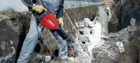 TE 1500-AVR Versatile TE-S demolition hammer for concrete floor breaking and occasional wall chiselling Applications 2